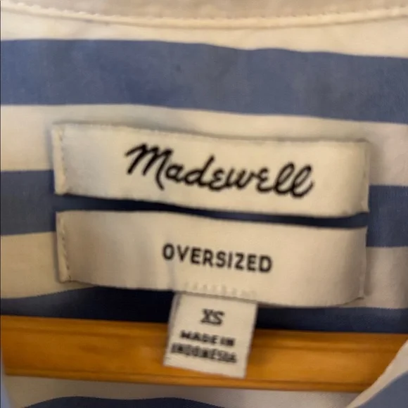 Madewell oversized button-down shirt - Picture 2 of 3